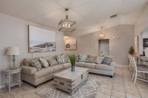 King Bed Suite, Fireside Hot Tub, Gameroom